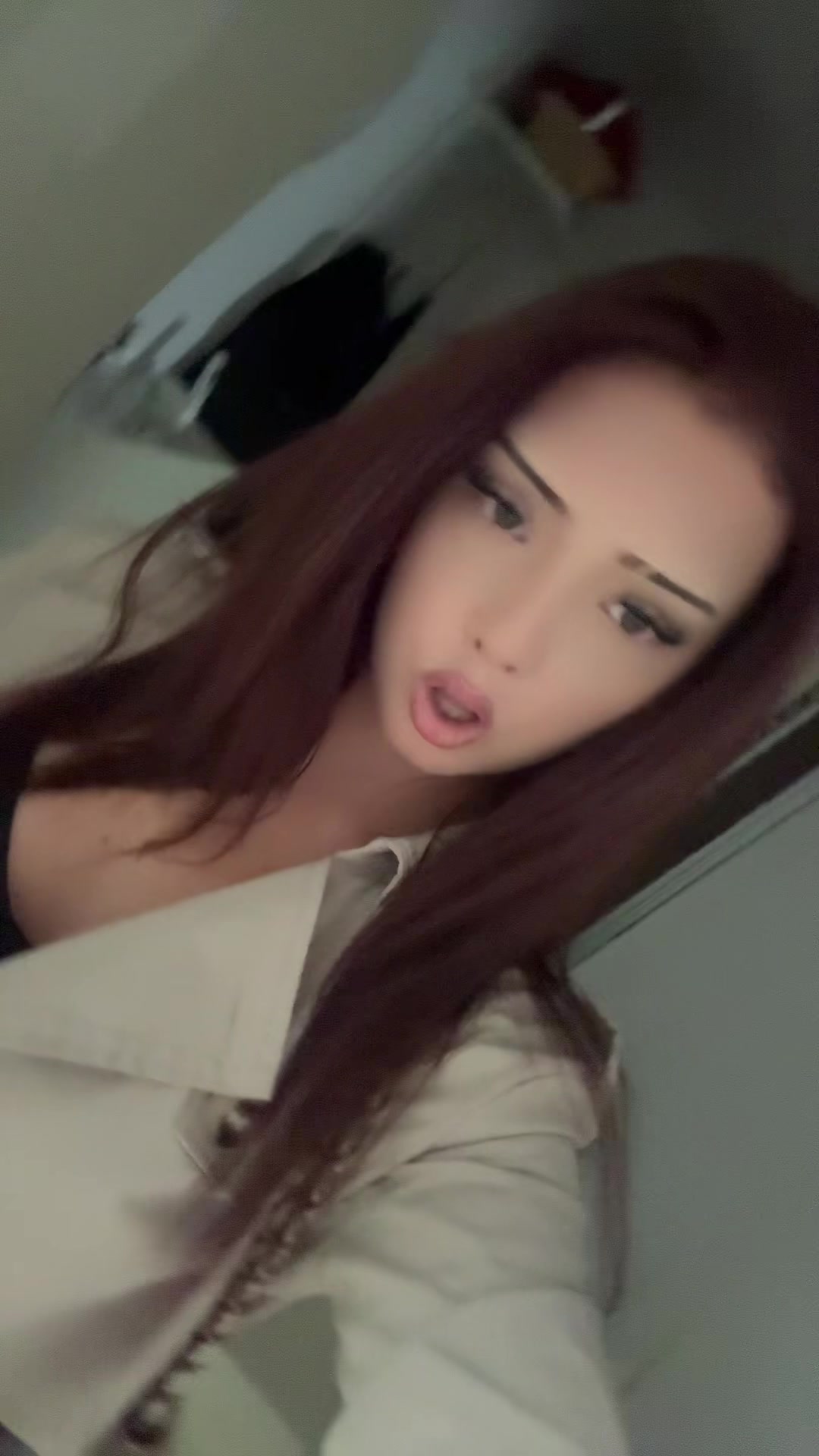 @𝑬