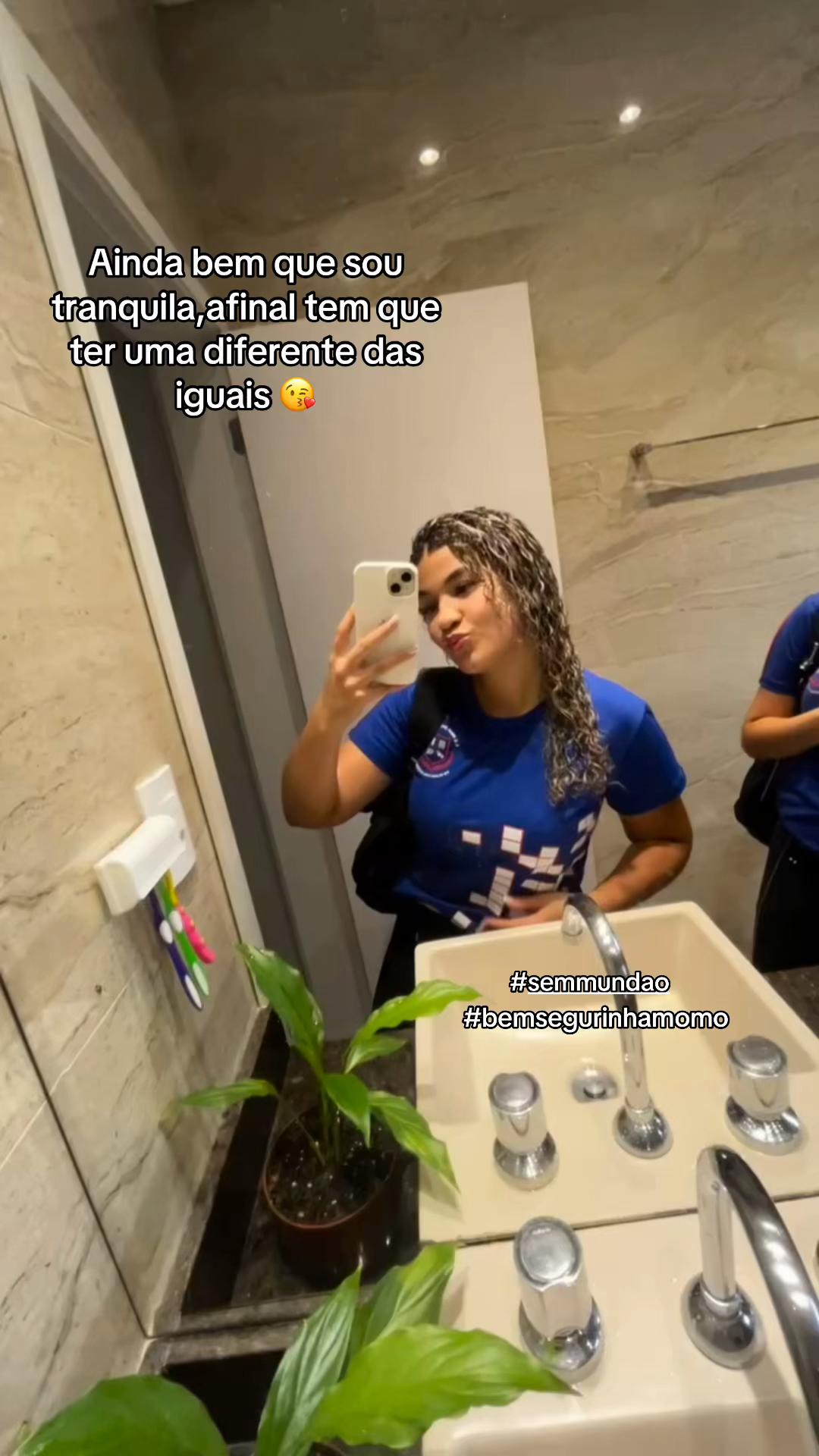 @Larinha🫶🏼