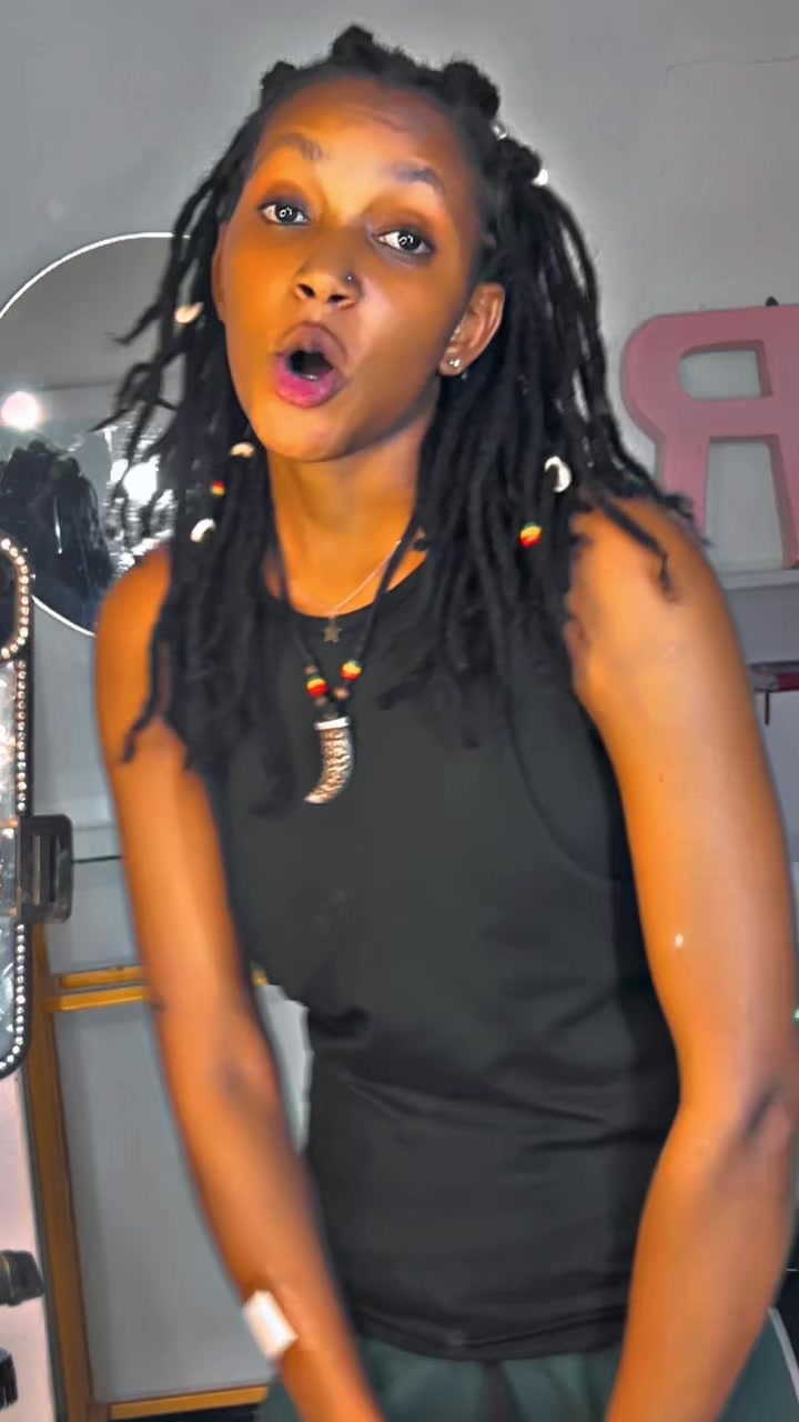 @BLÃCK PEARL lip sync