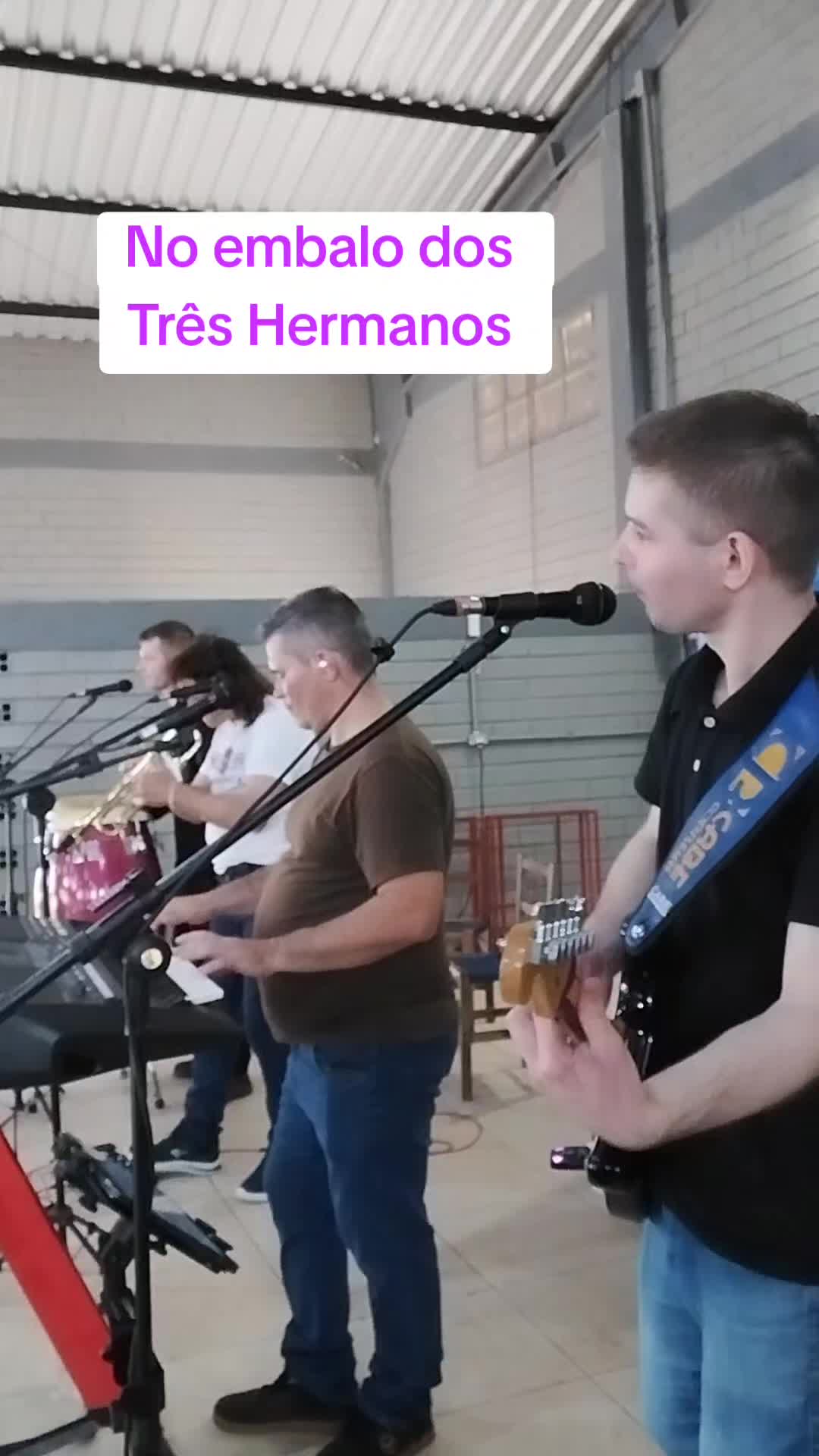 @Três Hermanos