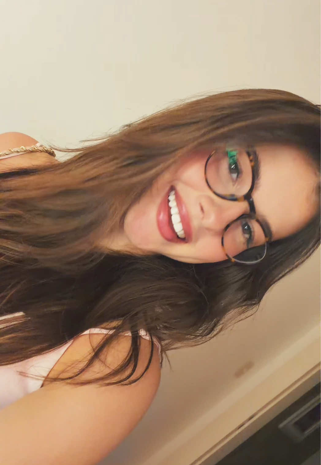 @LARACOSTAAB_