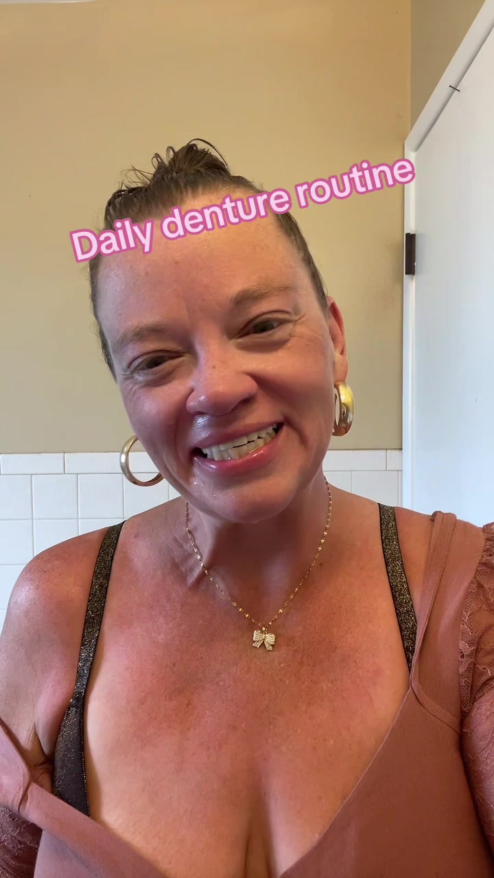 @melanimclain