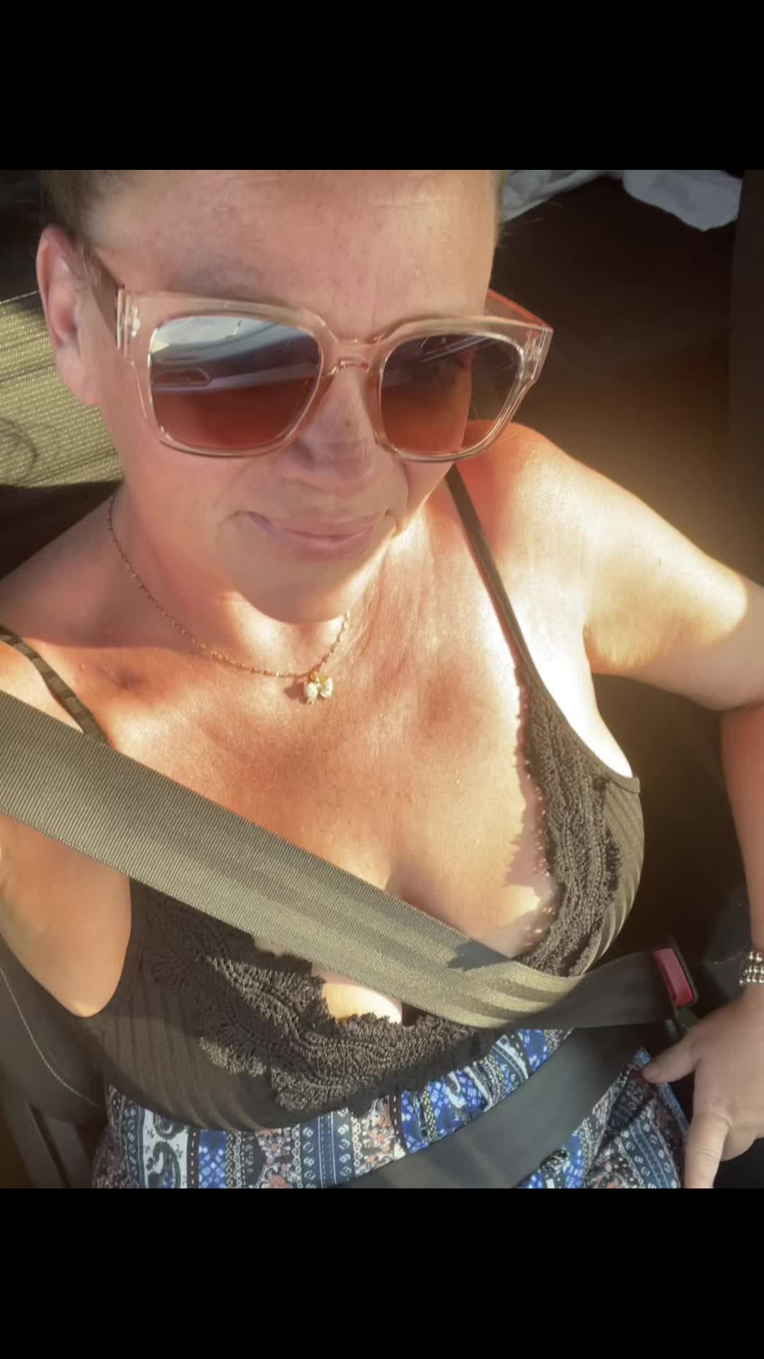 @melanimclain