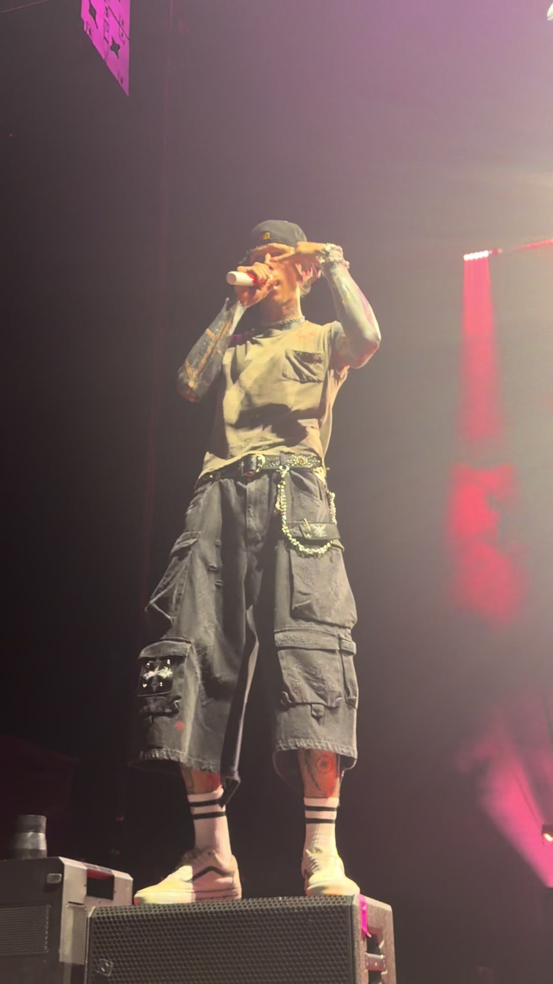@mgk_tillidiexx