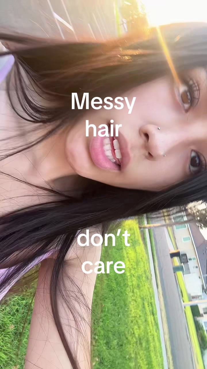 @𖣂