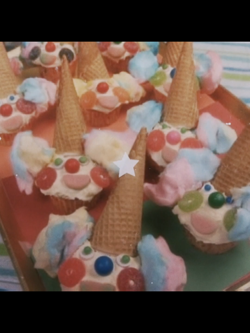 @clown coner