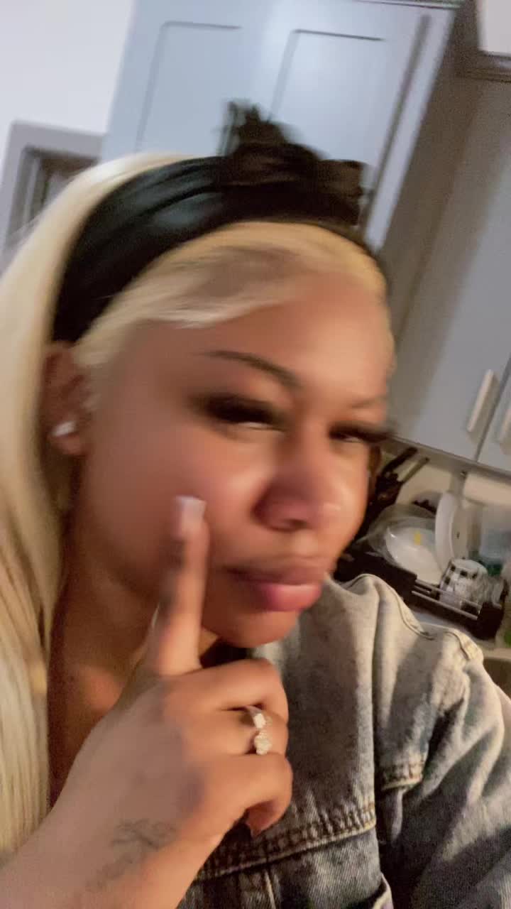 @hoodlebrity