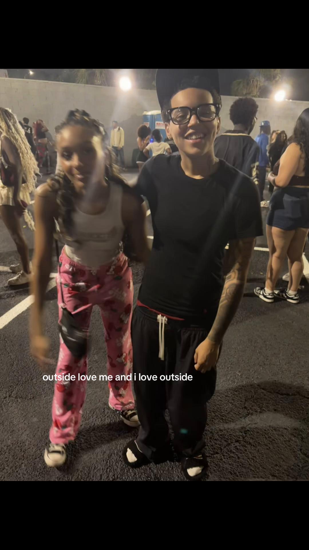 @shelovelayy