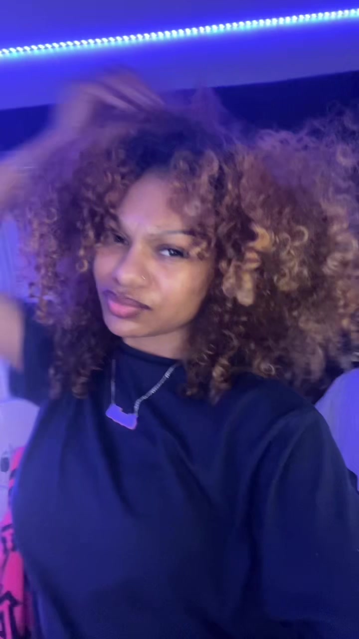 @s.
