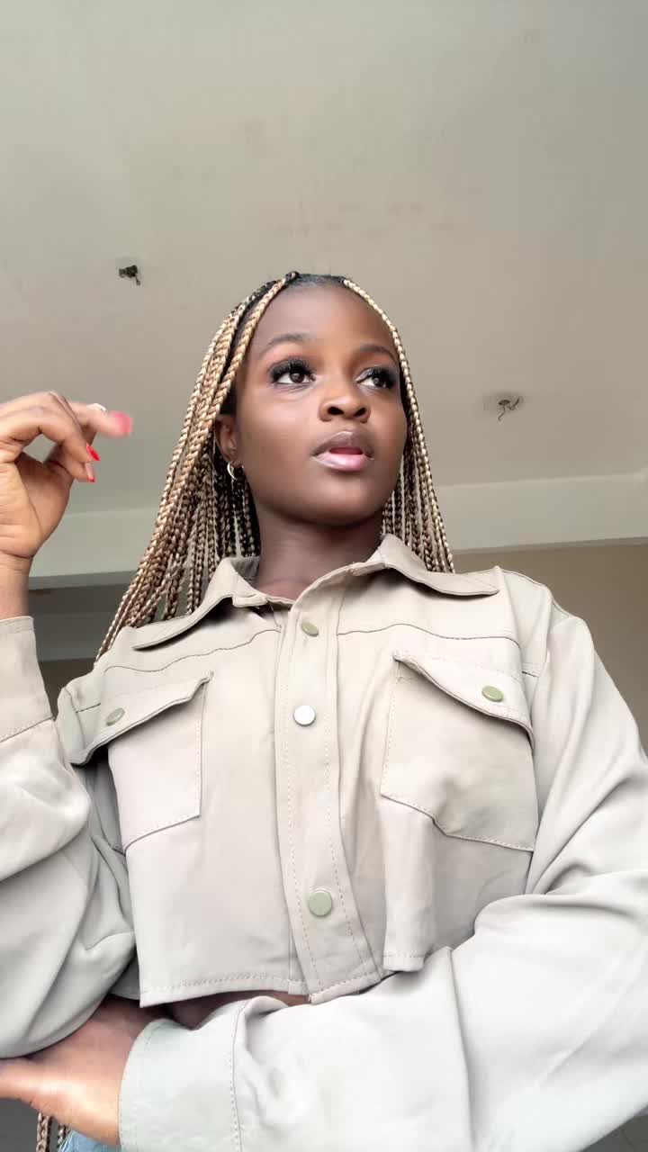 @VERA’s OUTLOOK🧵🪡👗