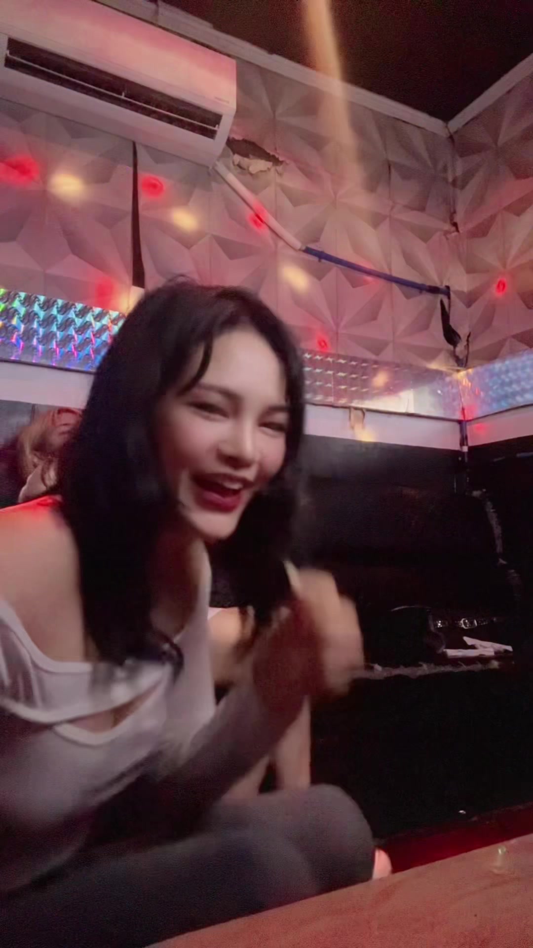 @Mae Mei