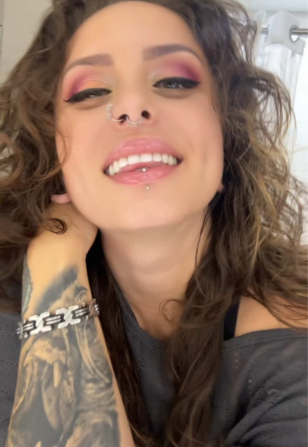 @Ellezworld__👑👠💋