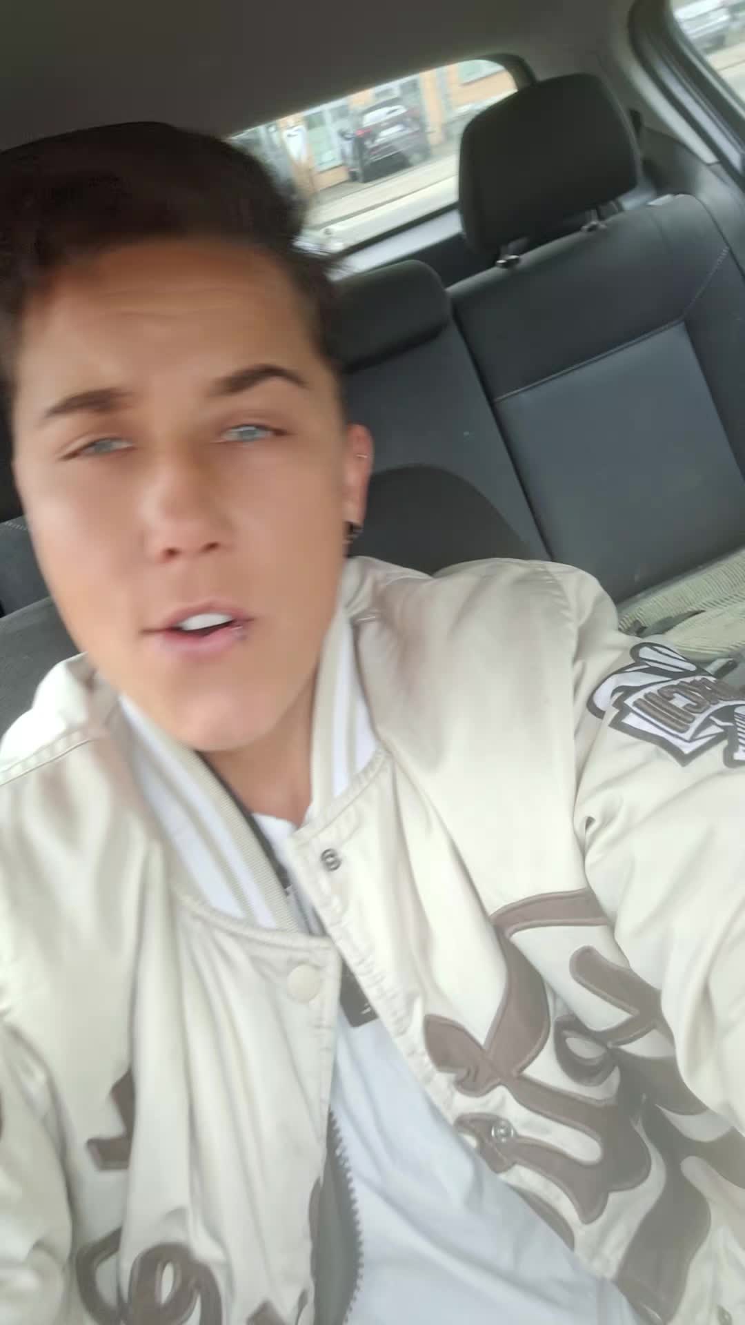 @Mika
