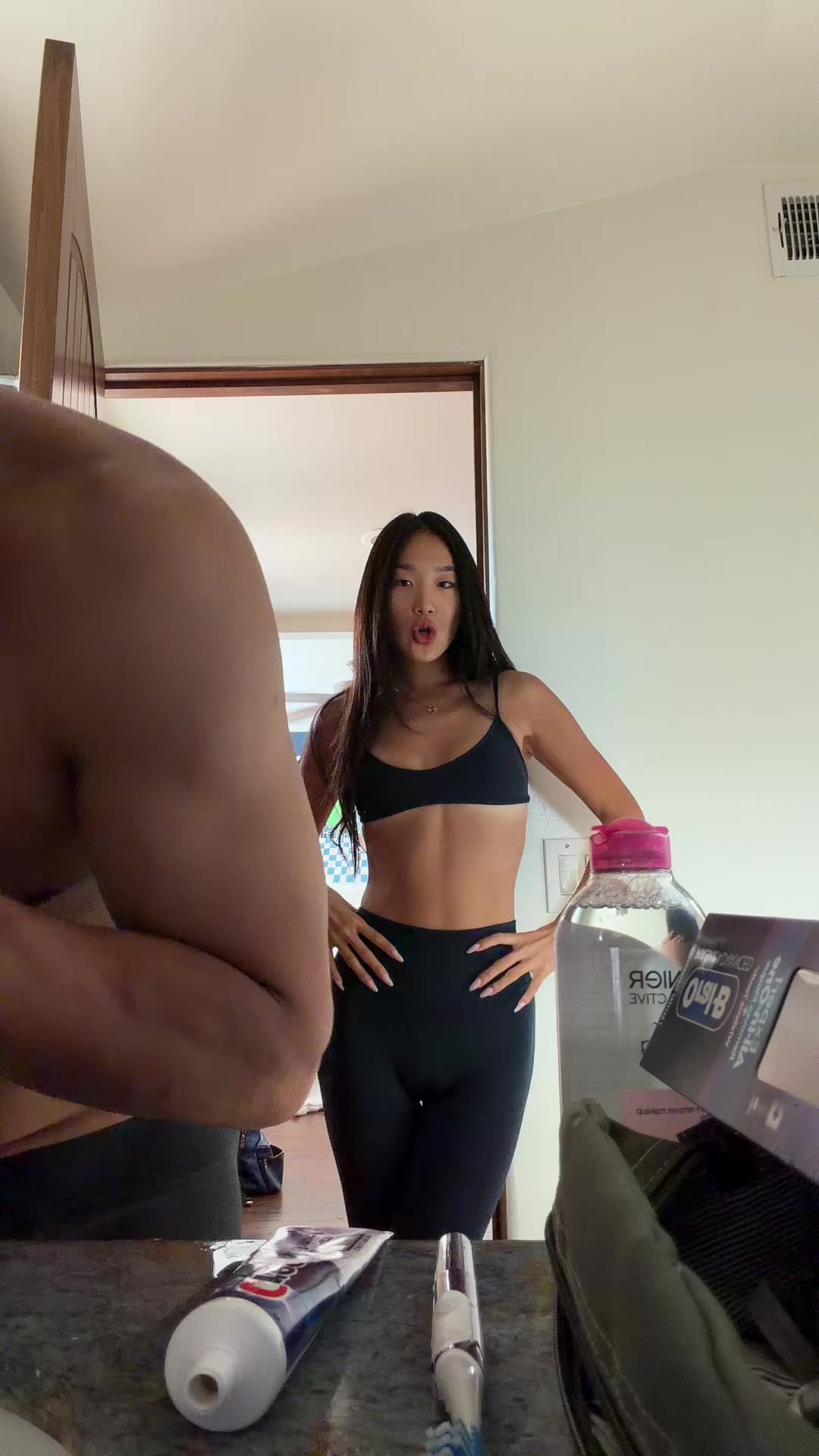 @jys1124