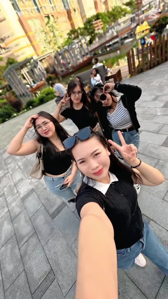 @Leo lengloi 🇭🇰🇲🇨