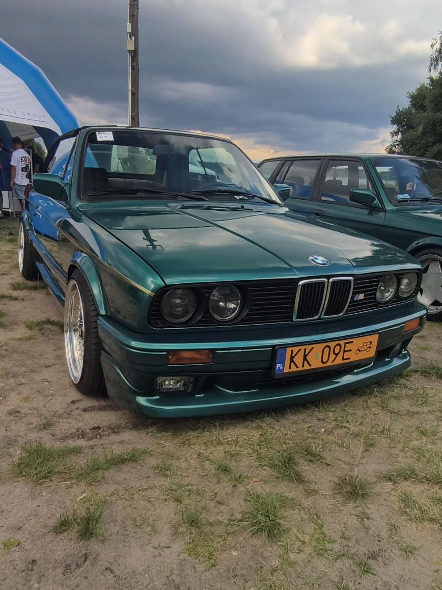 @Monia_E30