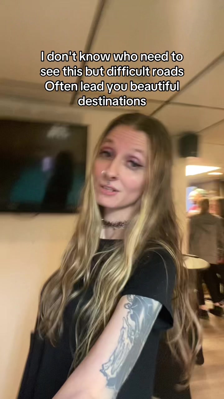 @Bad_intentions_Brooke