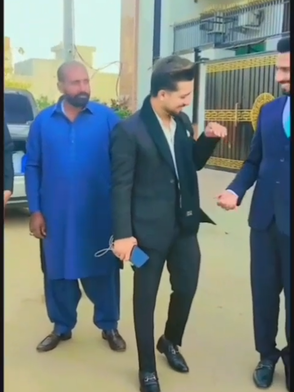 @Taimoor Ali