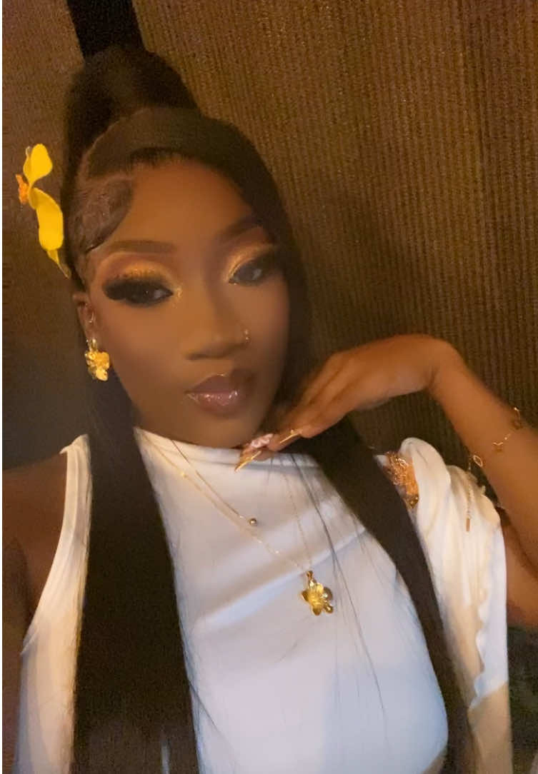 @dee_finesttt