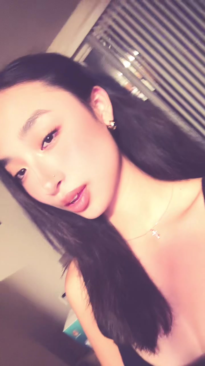@bella