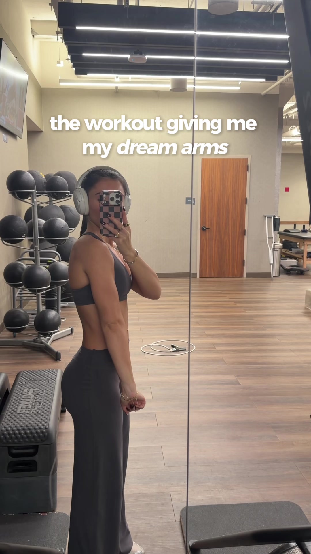 @alanacalviello