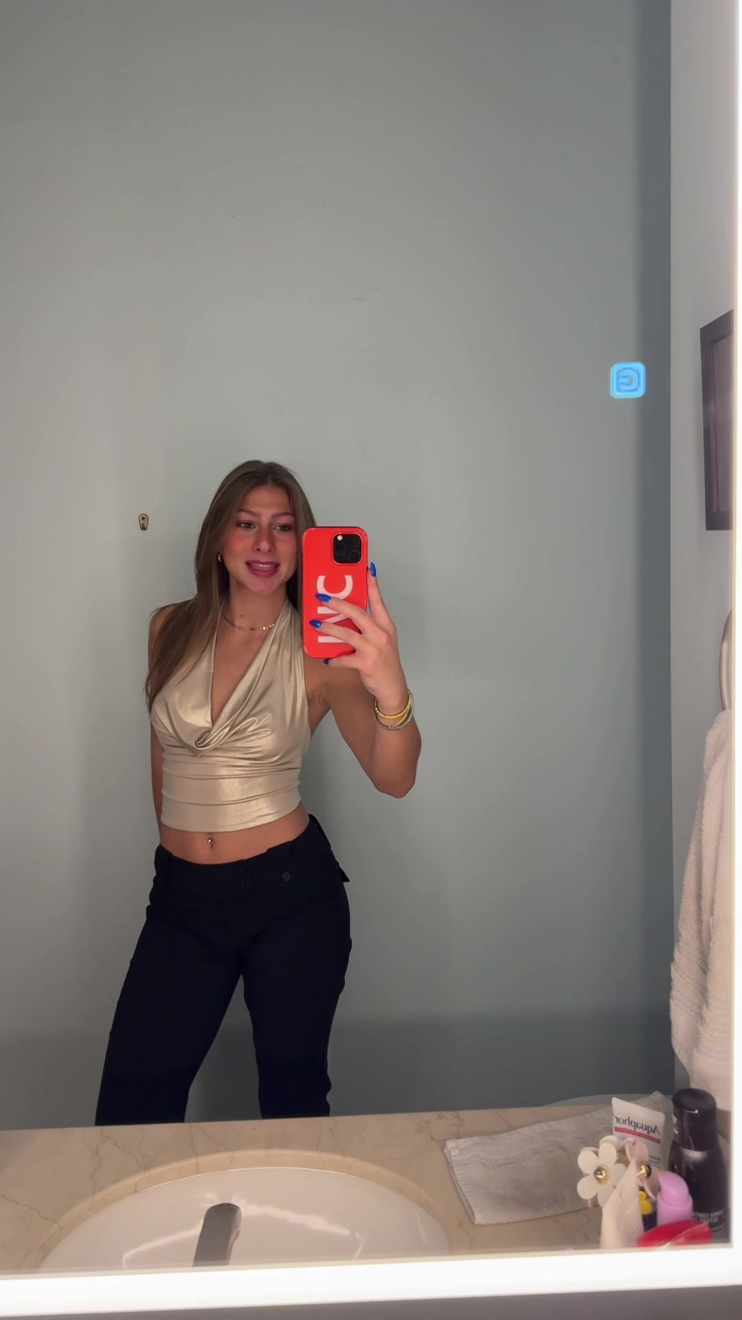 @Mia