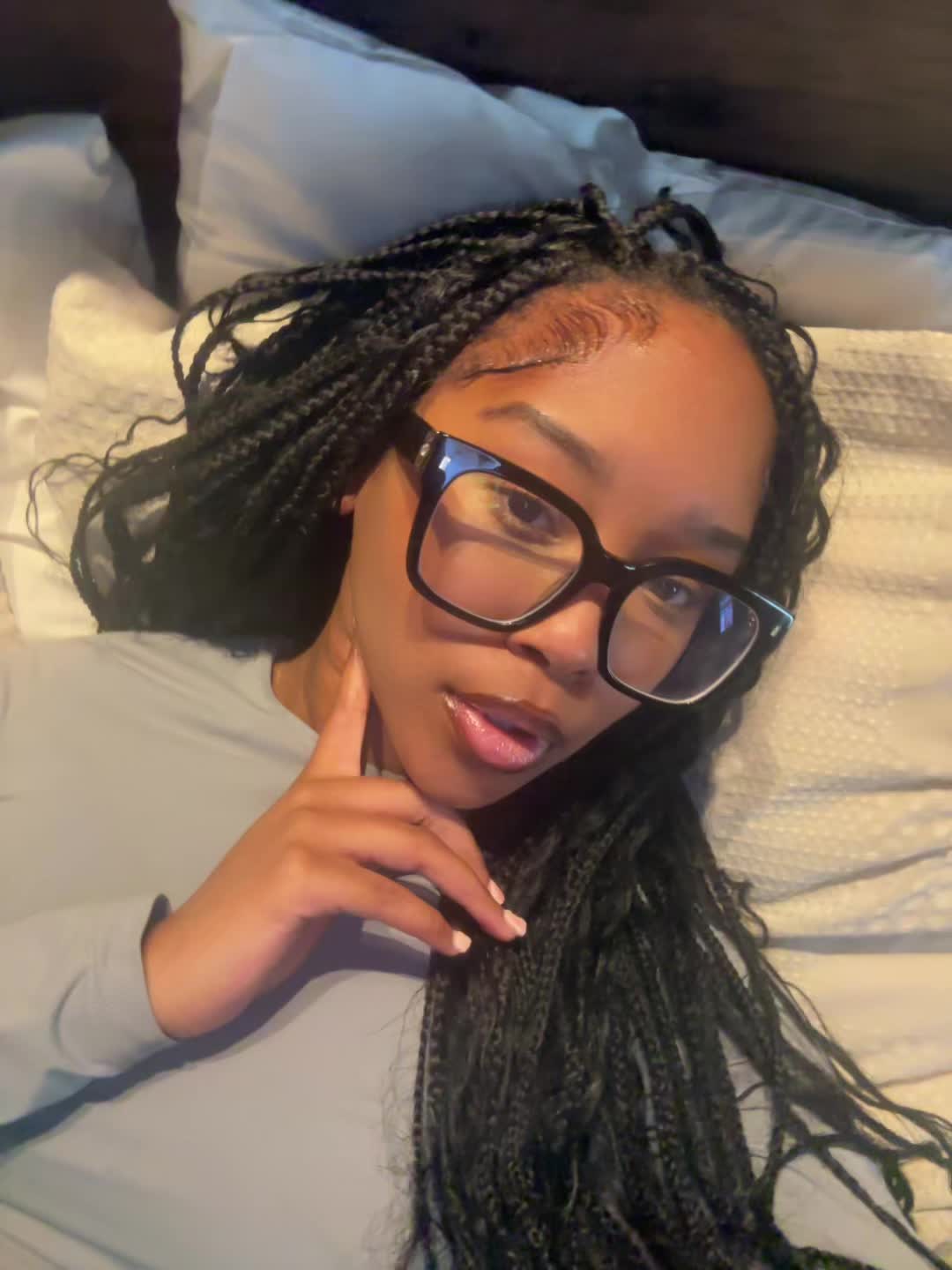 @keepyoureyesoffofme
