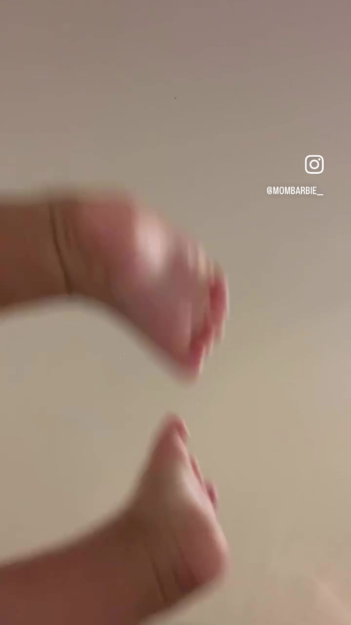 @mom_barbie_