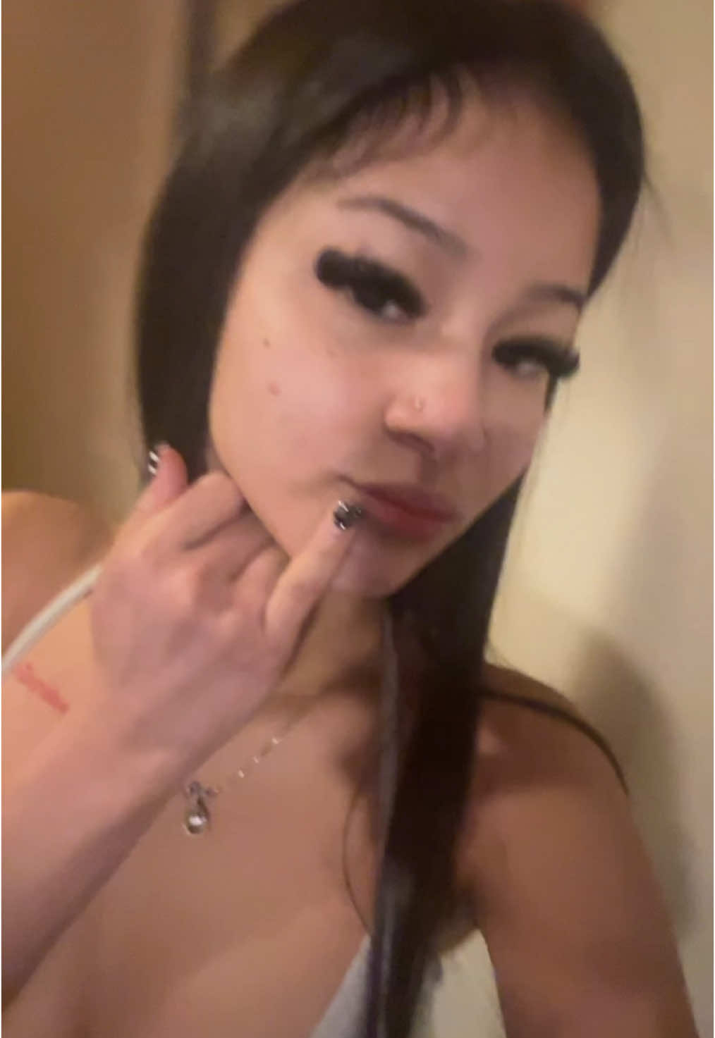 @...