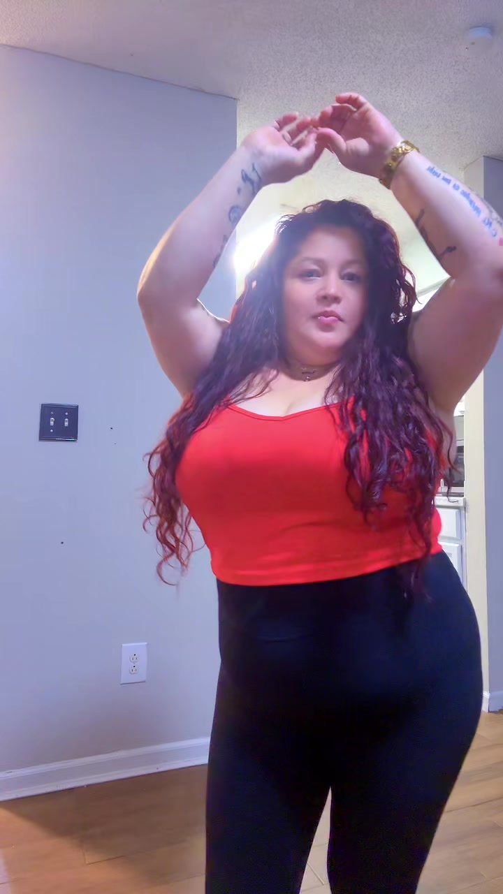 @Yanesita🇭🇳