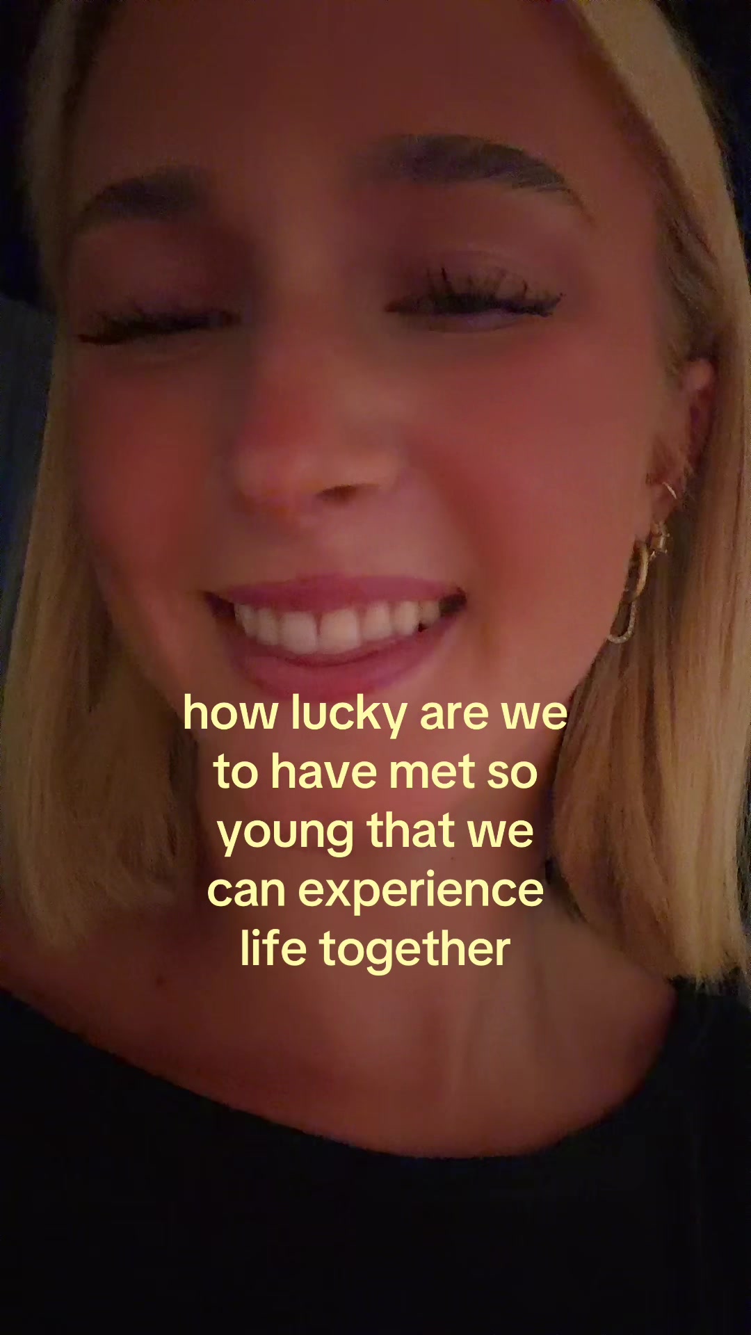 @theelliebarker