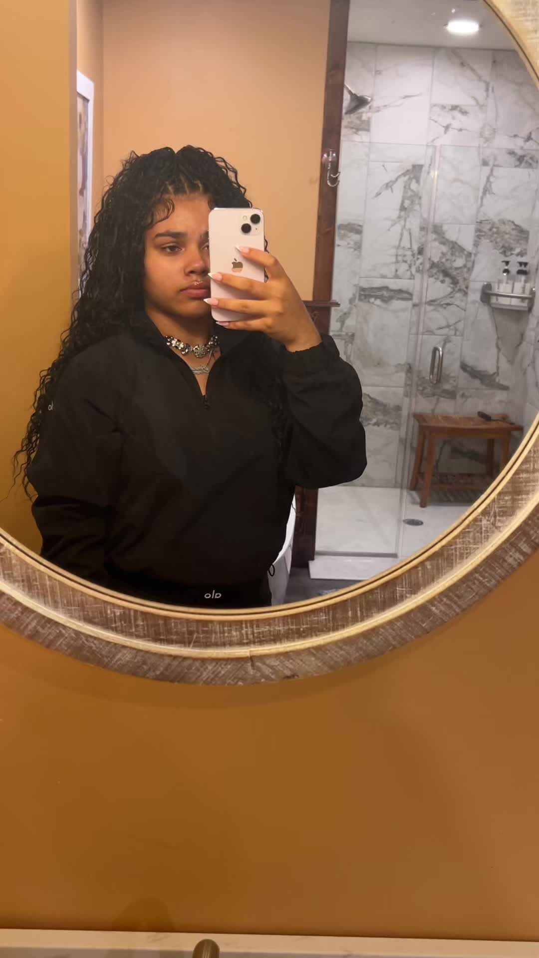 @🫶🏽