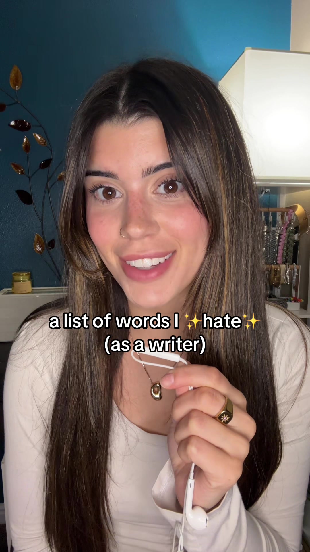 @DARIAN McKENZIE | WRITER