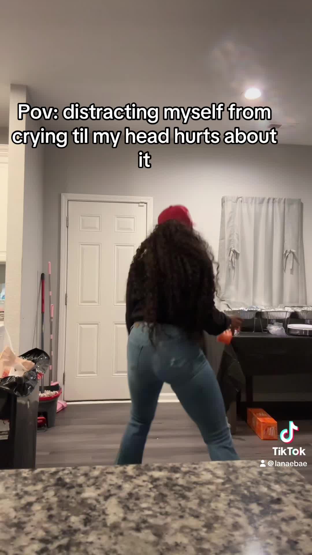 @La'Nae Bae