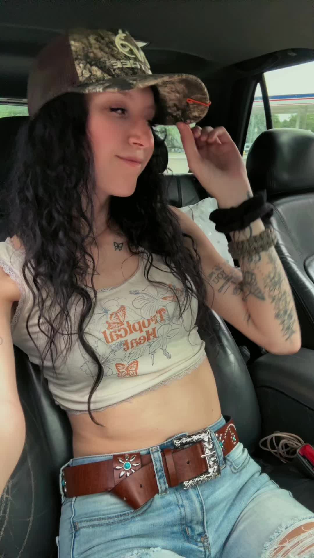 @🎱&spades;️𝓟𝓻𝓮𝓽𝓽𝔂🦋𝓛𝓪𝓭𝔂&spades;️🎱