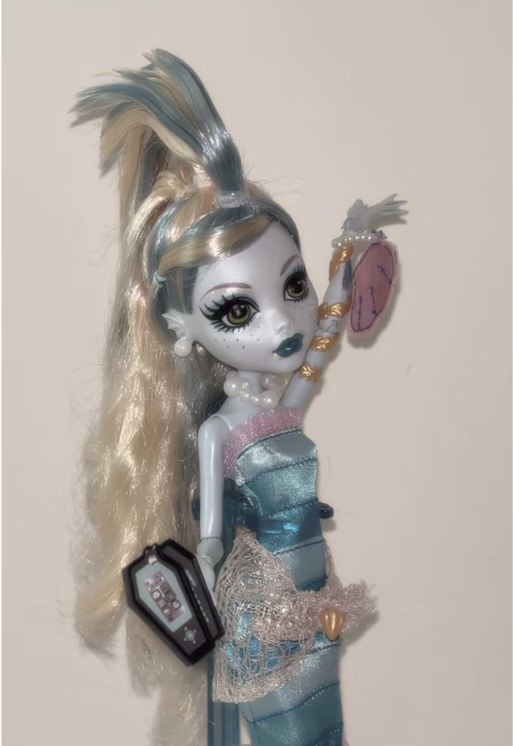 @doll lover <3