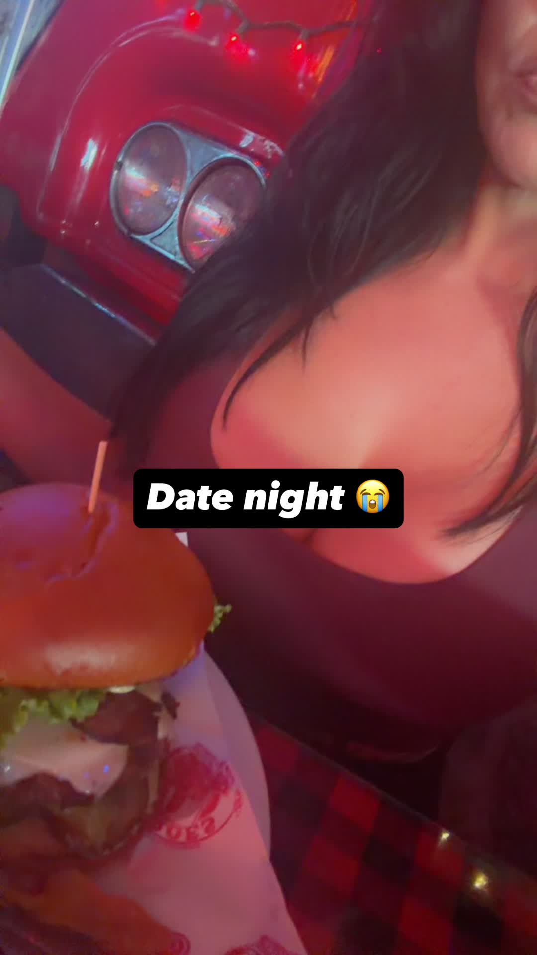 @Bella_B_