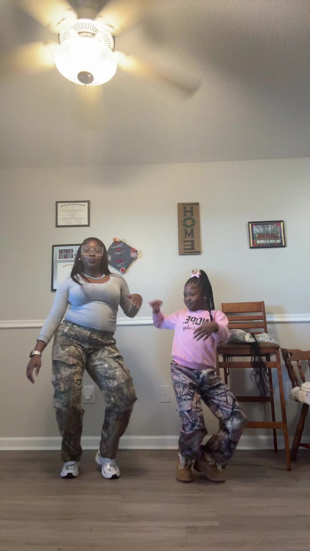 @meme.lylah.world