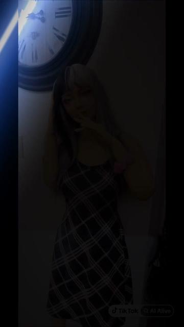@*Wolfie* ;> 🐺