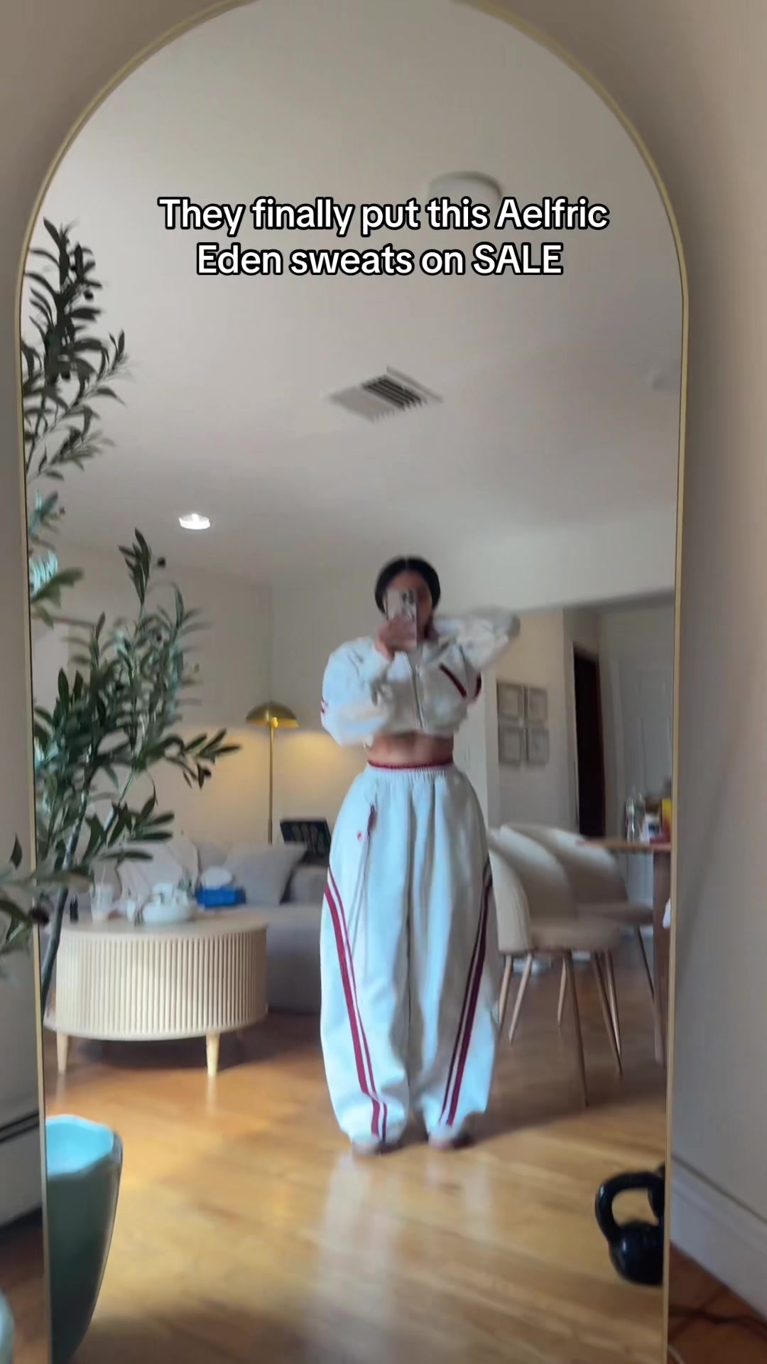 @Bella