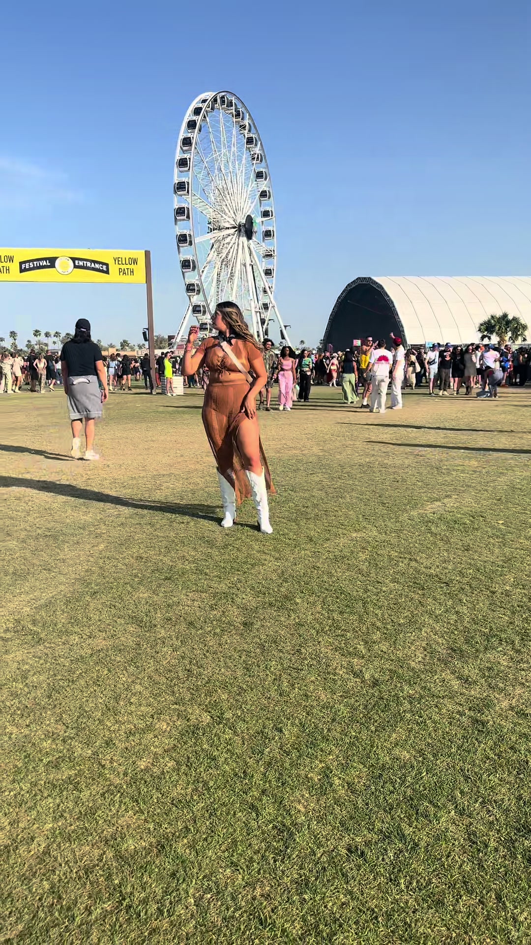 @YazzyLongLegs