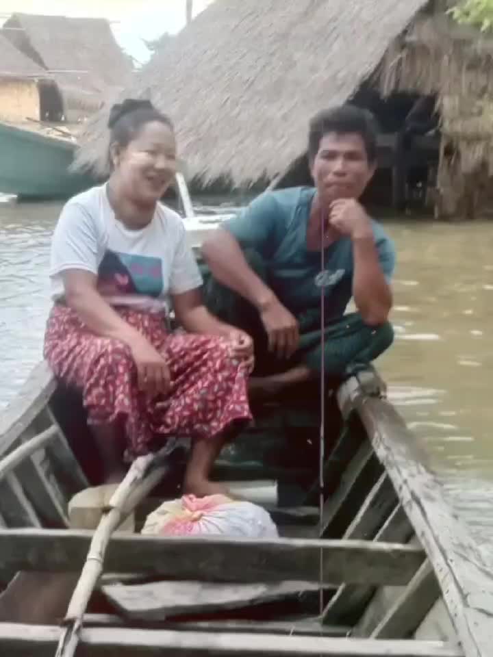 @♥️ရွှေဖောင်လူပျိုထိန်းဉက္ကဌ♥️