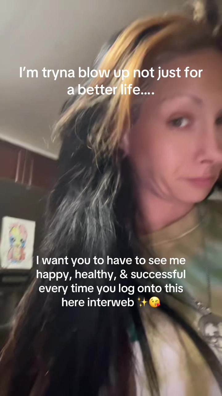 @little_miss_sm0kesal0t