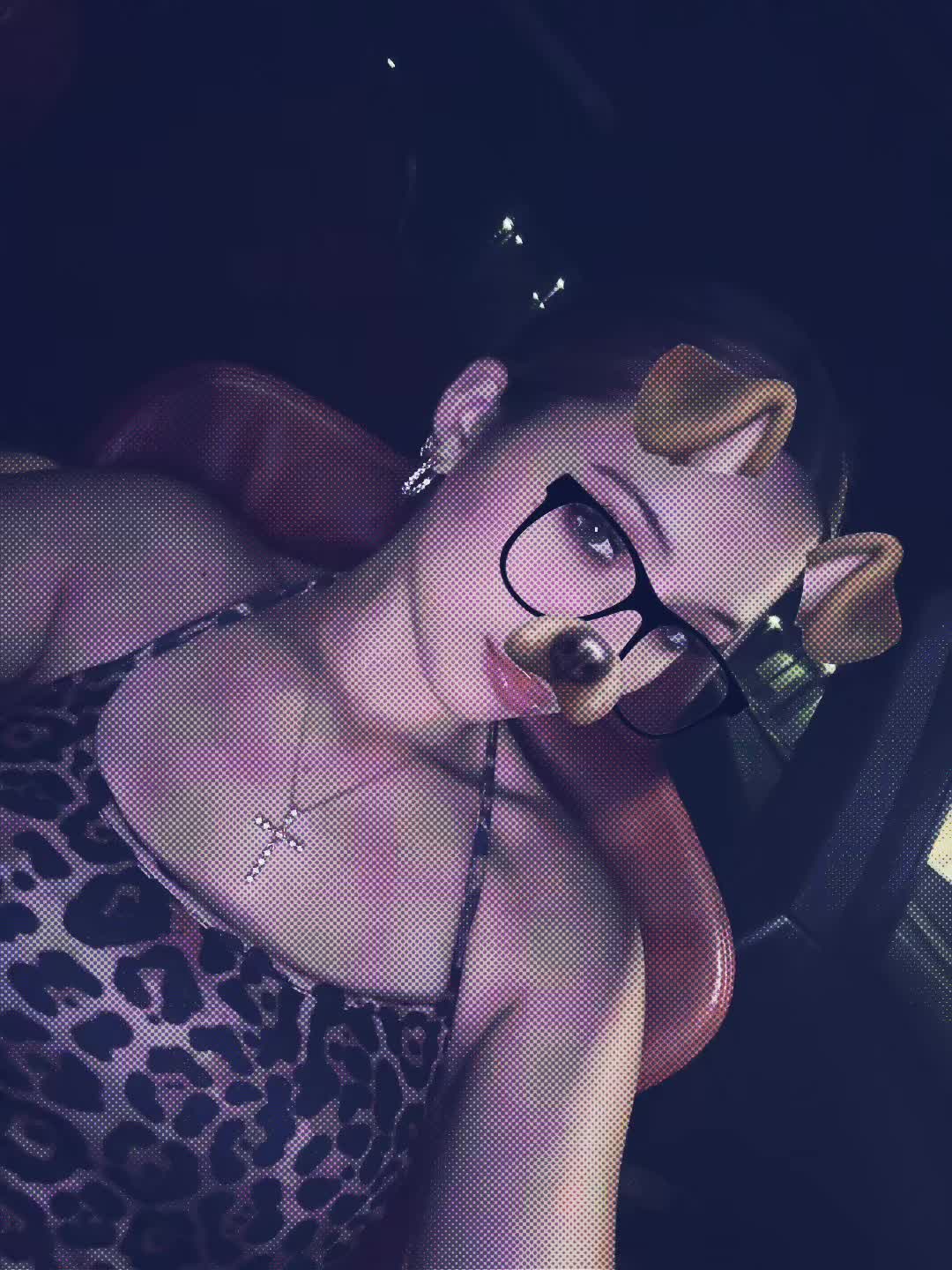 @️