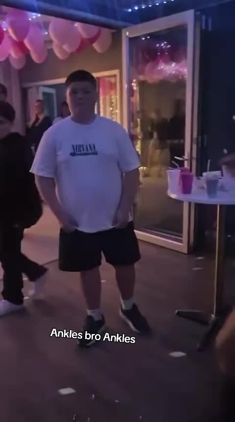 @โ ๐๐๐ซ๐ฅ โ
