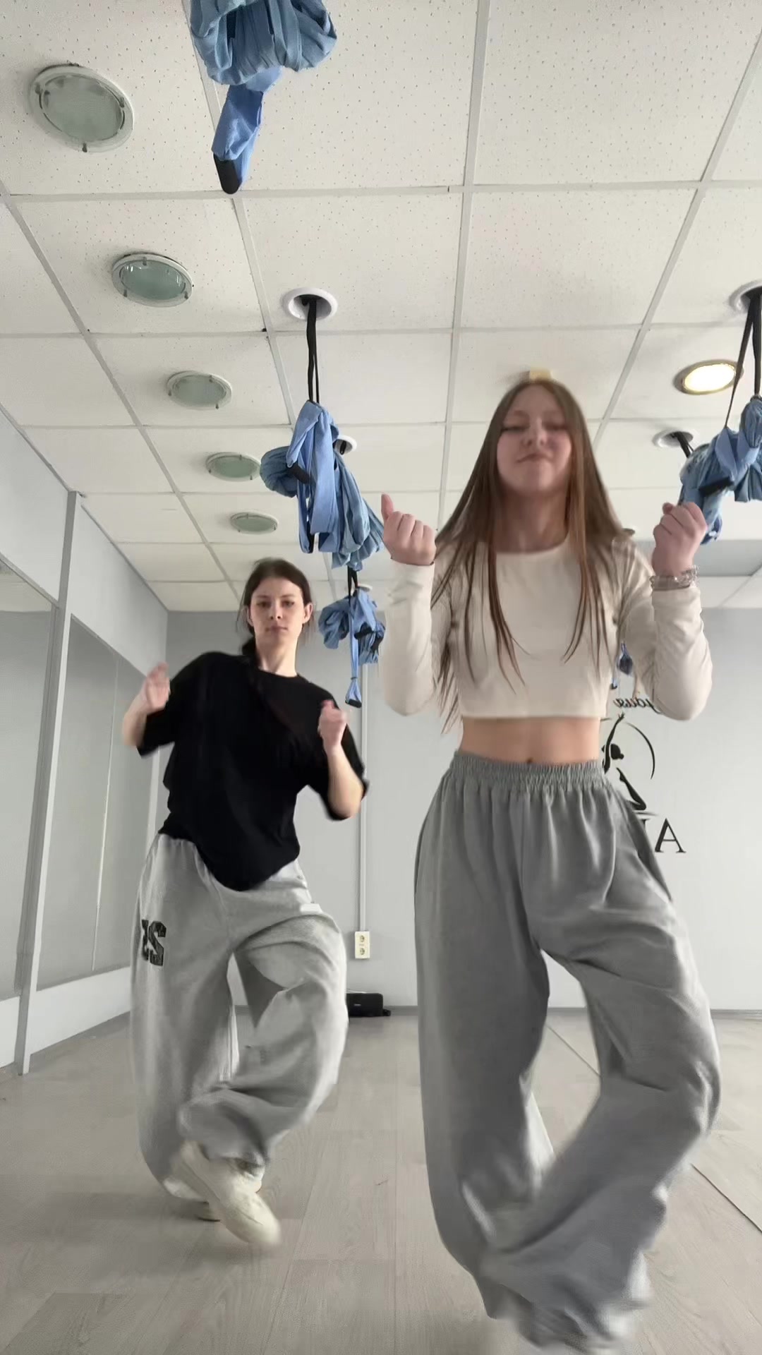 @𝐤𝐤𝐢𝐫𝐚𝐛𝐥𝐢𝐧🪩