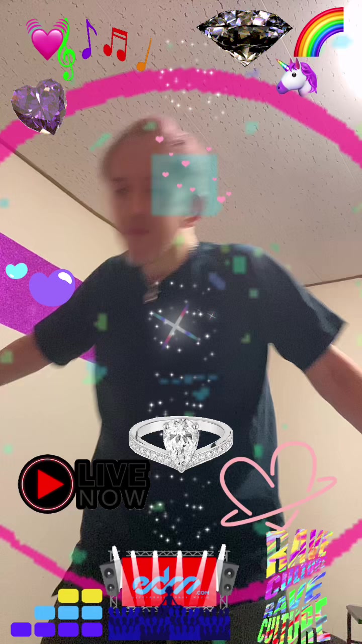 @💎Kouzou 🌈🟣
