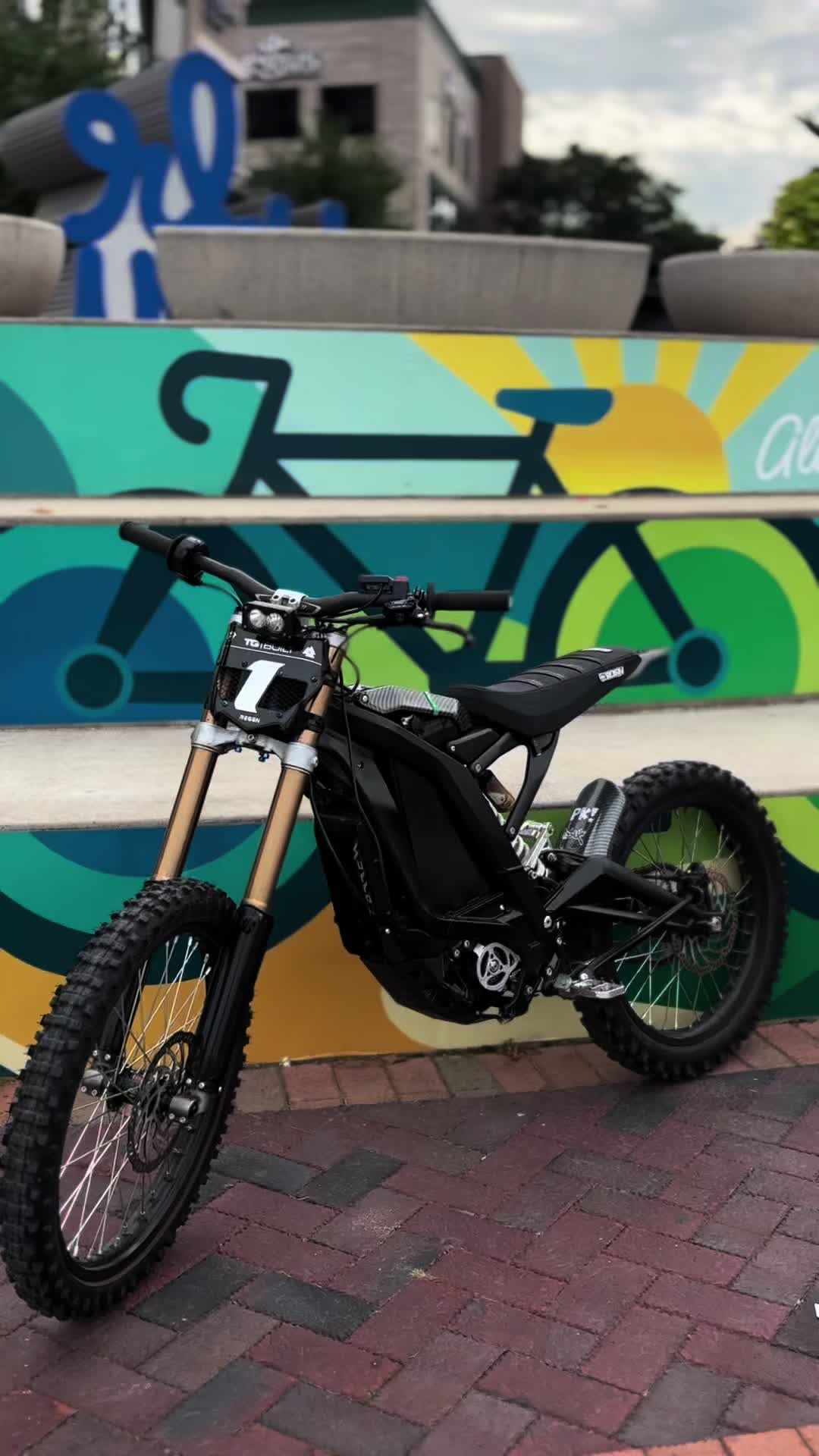 @๐๐๐ง_๐๐ฆ๐ข๐ฏ๐๐ซ