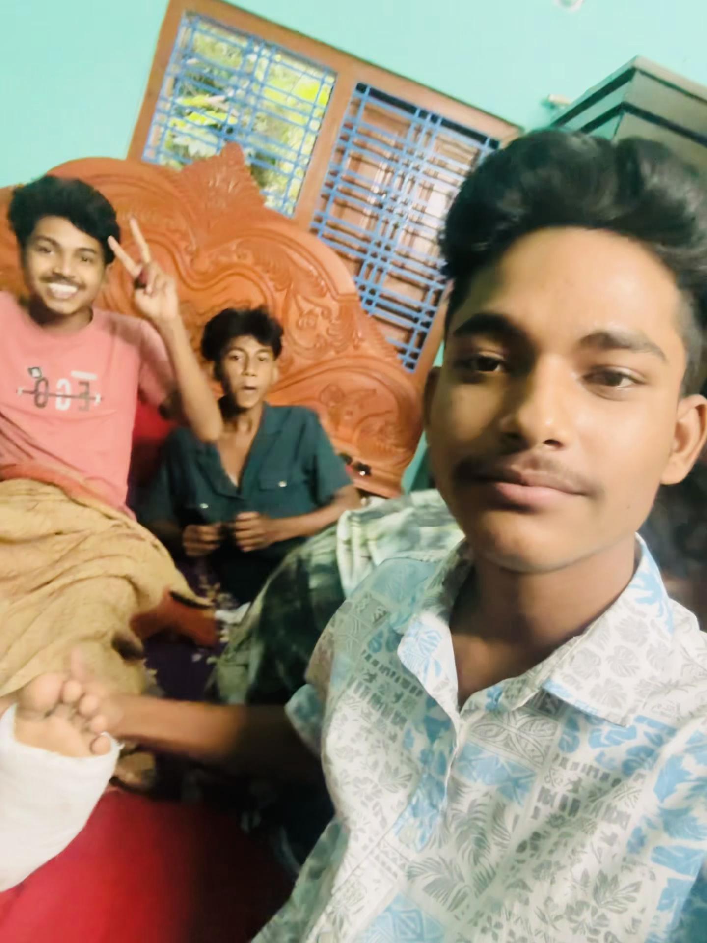 @NISHAN ☠︎⚡️
