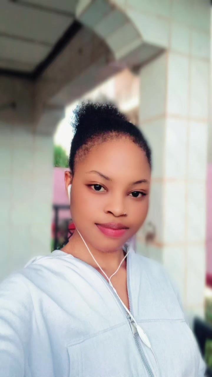 @zenab b&eacute;ret&eacute;